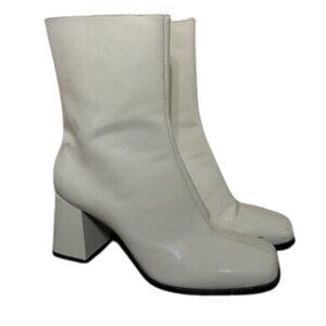 Reformation EUC white patent leather zip up block heel boots size 9.5